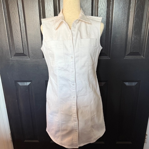 Banana Republic Dresses & Skirts - Banana Republic Denim Button down White Sleeveless Dress